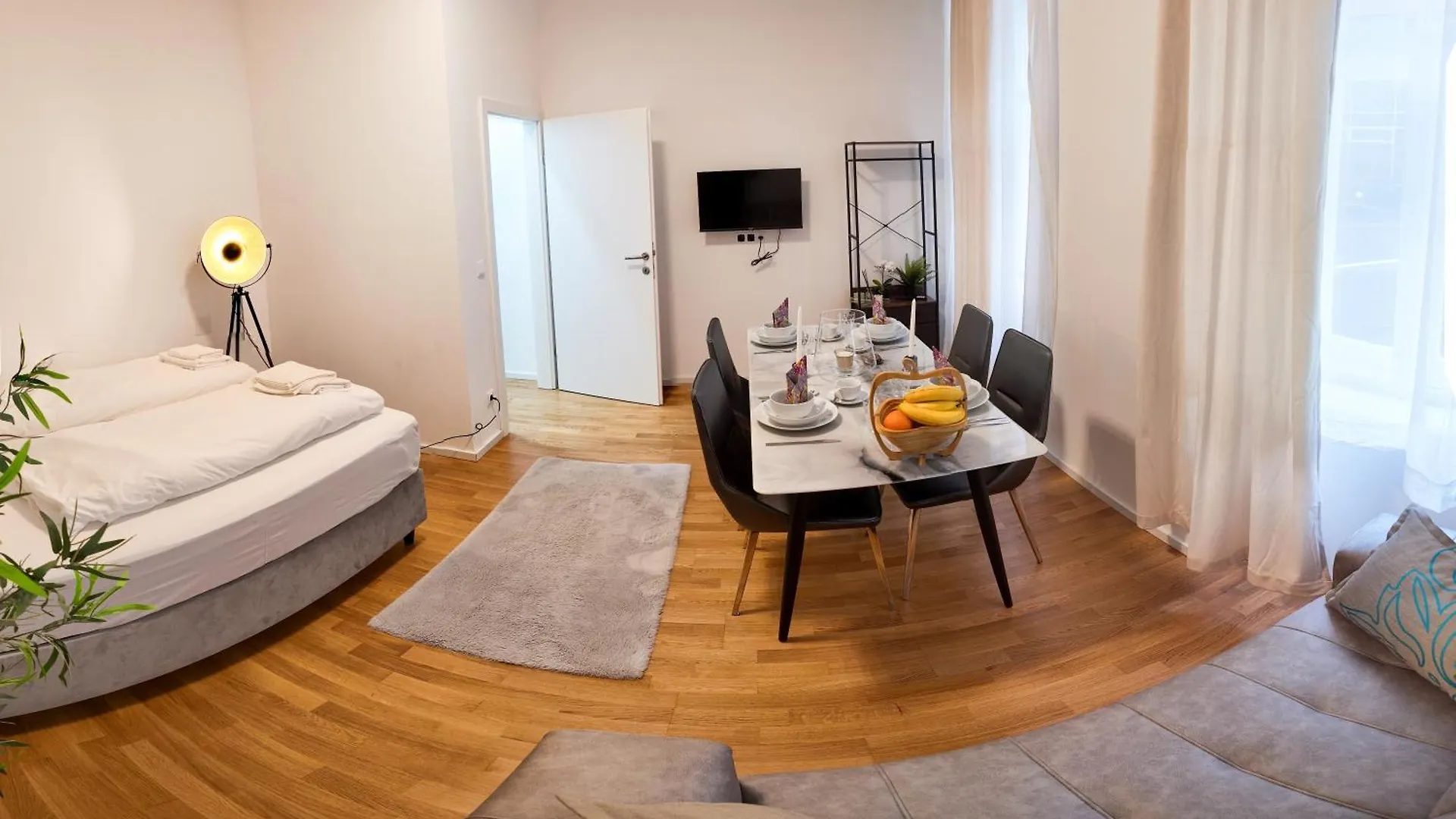 Art Living Vienna Aparthotel 0*,