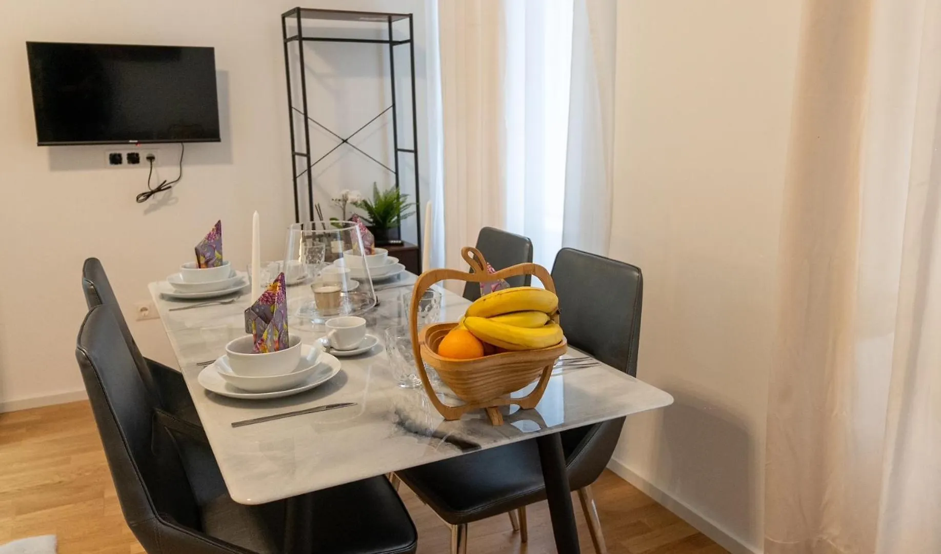 Art Living Vienna Aparthotel 0*,  Austria